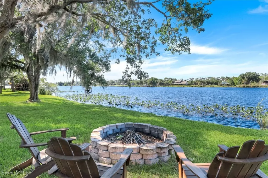 1950 Mitchell Avenue Alva FL 33920