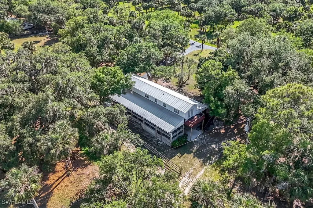 1950 Mitchell Avenue Alva FL 33920