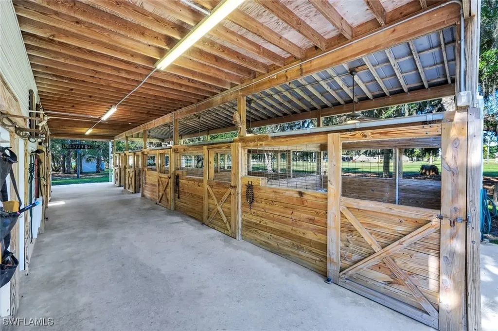 1950 Mitchell Avenue Alva FL 33920