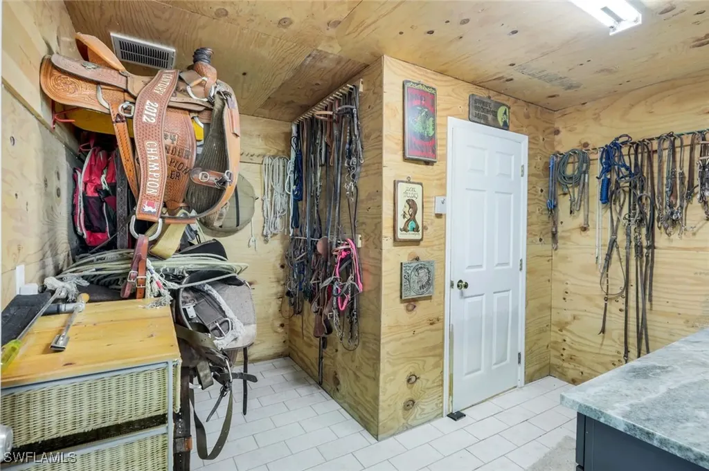 1950 Mitchell Avenue Alva FL 33920