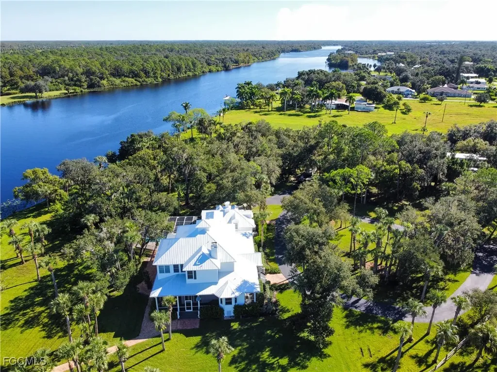 1950 Mitchell Avenue Alva FL 33920