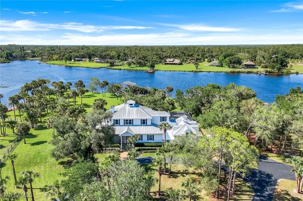 1950 Mitchell Avenue Alva FL 33920