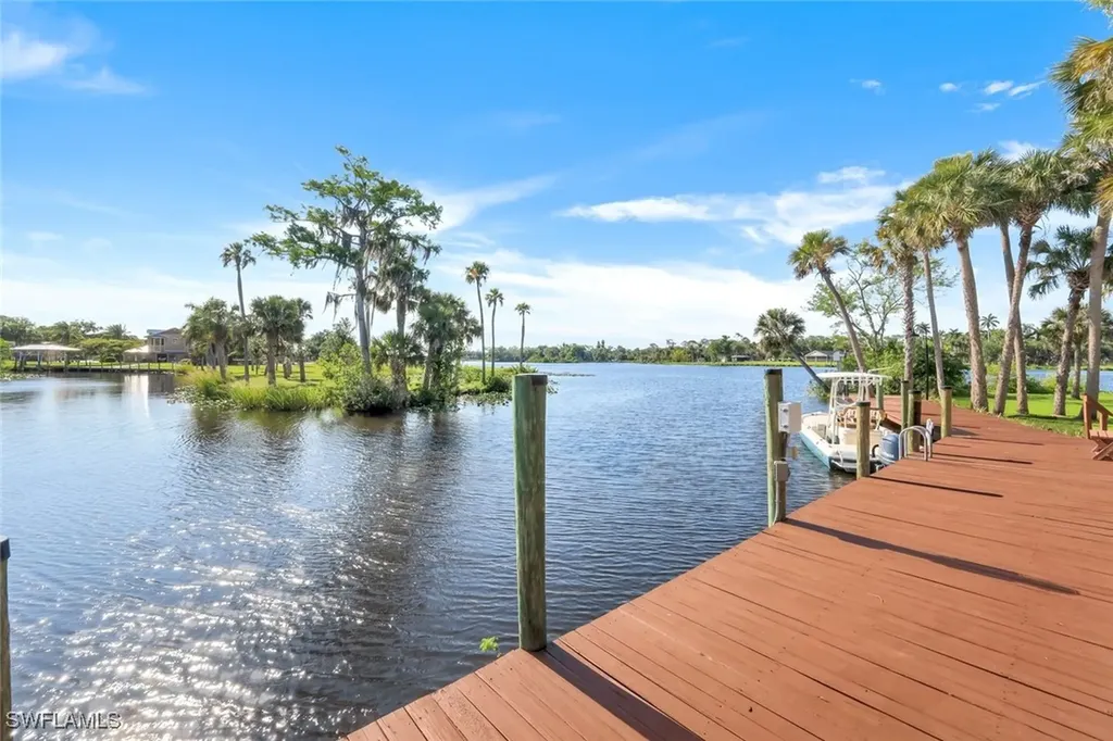 1950 Mitchell Avenue Alva FL 33920