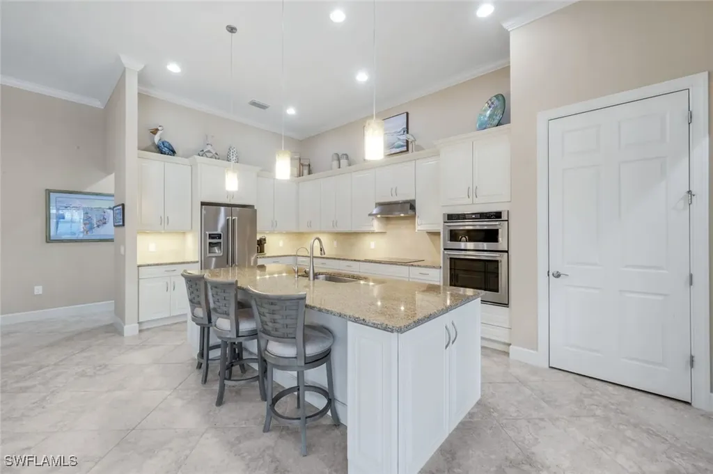 9282 Quarry Drive Naples FL 34120