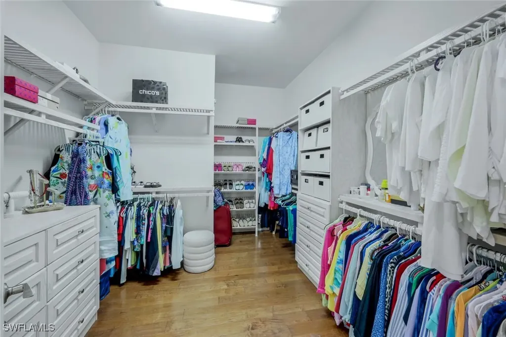 9282 Quarry Drive Naples FL 34120