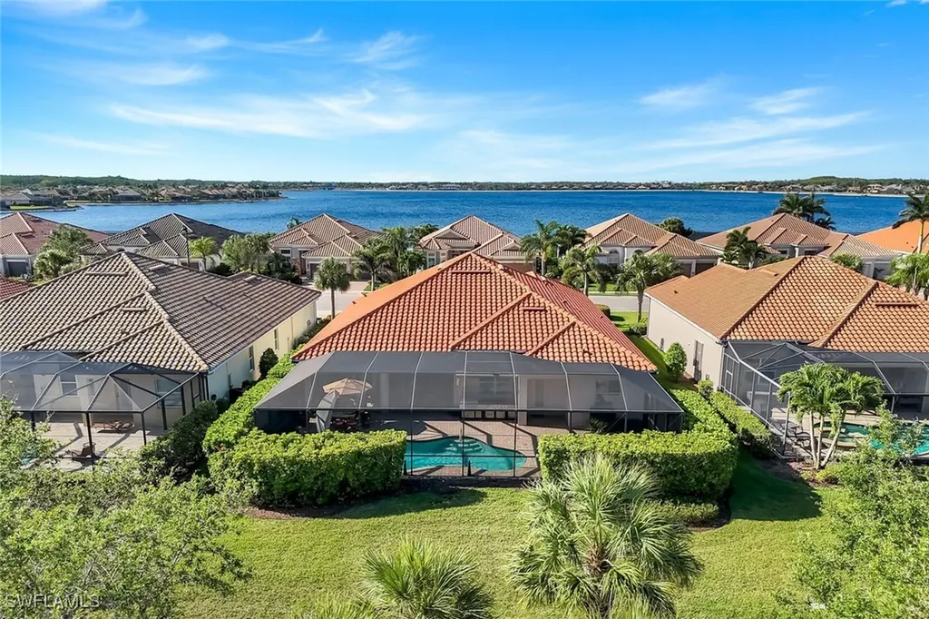 9282 Quarry Drive Naples FL 34120