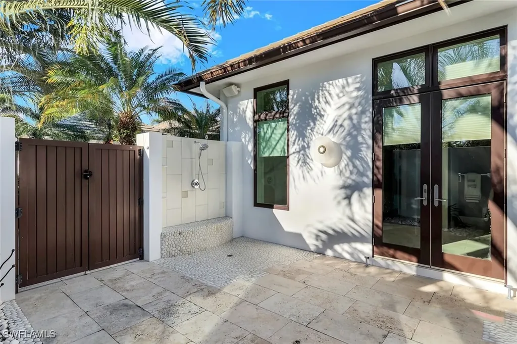 2296 Hawksridge Loop Naples FL 34105