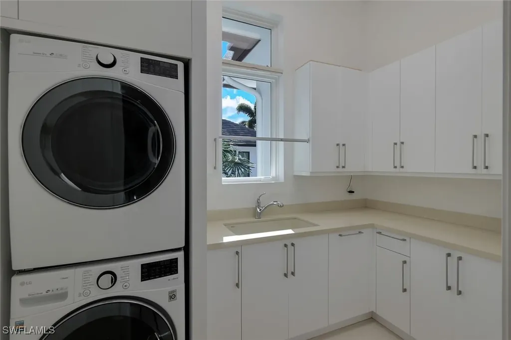 2296 Hawksridge Loop Naples FL 34105