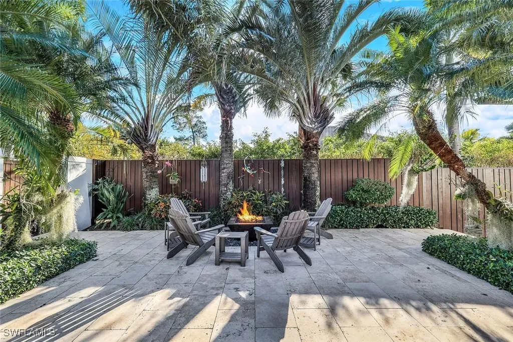 2296 Hawksridge Loop Naples FL 34105