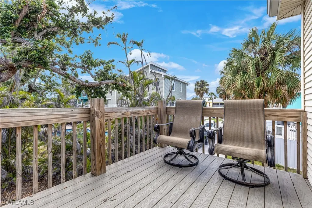 225 Nature View Court Fort Myers Beach FL 33931