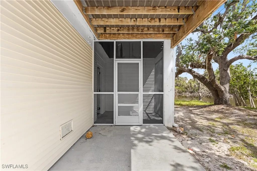 225 Nature View Court Fort Myers Beach FL 33931