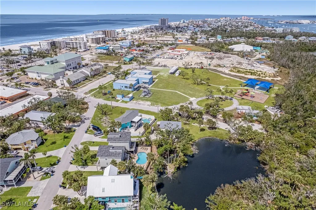 225 Nature View Court Fort Myers Beach FL 33931