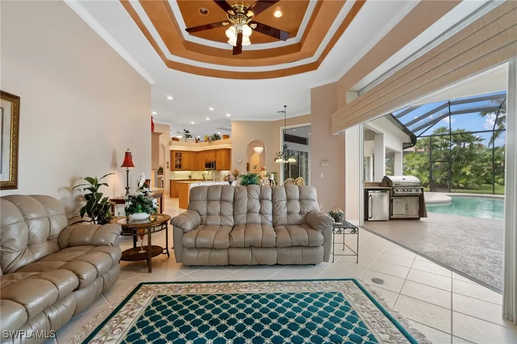 5232 Old Gallows Way Naples FL 34105