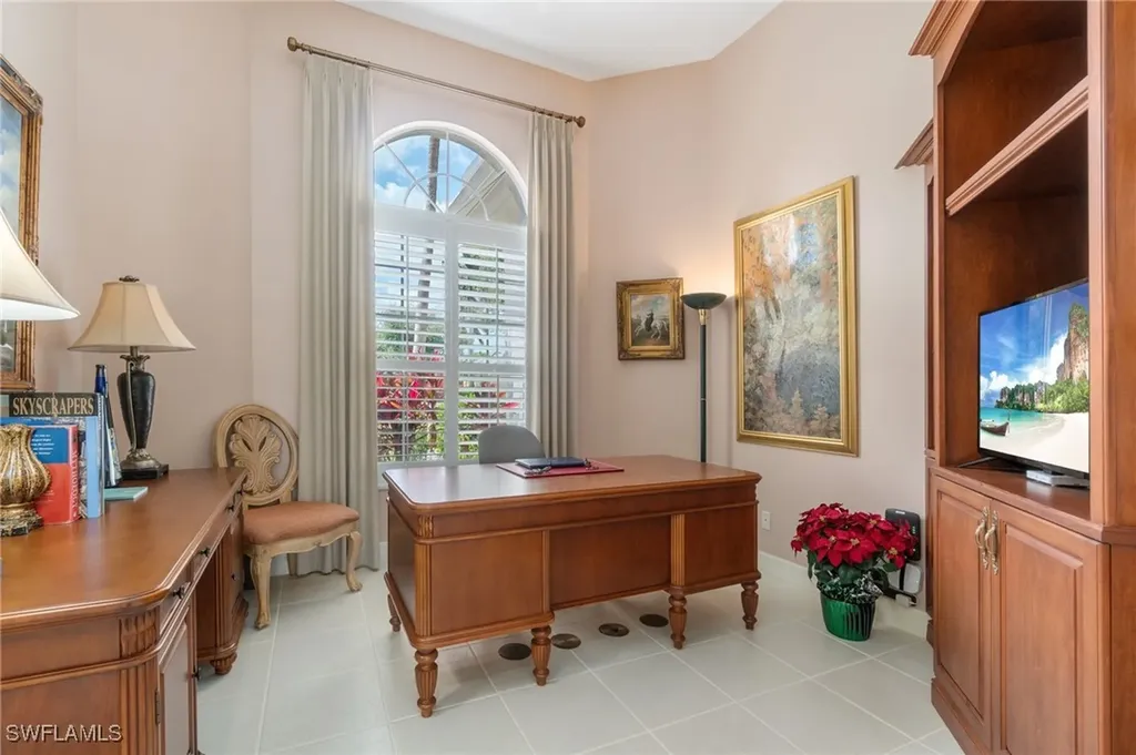 5232 Old Gallows Way Naples FL 34105