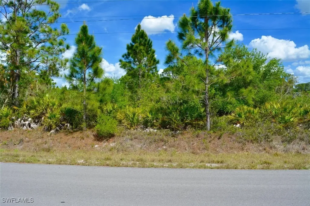 1510 Pine Avenue Lehigh Acres FL 33972