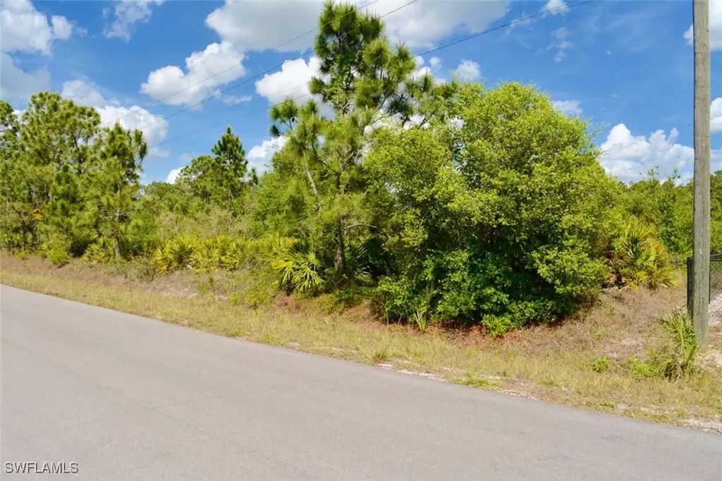 1510 Pine Avenue Lehigh Acres FL 33972