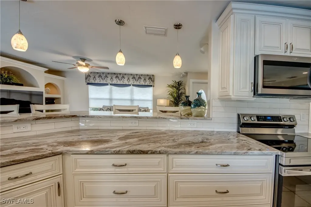 127 SW 54th Street Cape Coral FL 33914