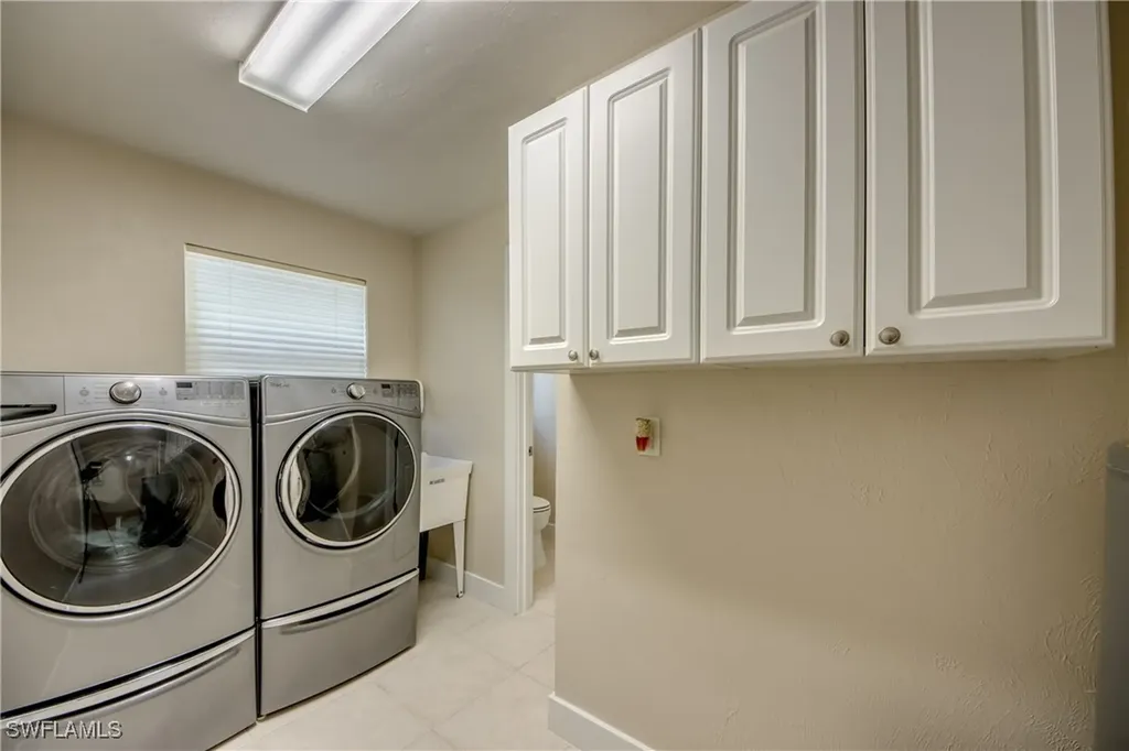 127 SW 54th Street Cape Coral FL 33914