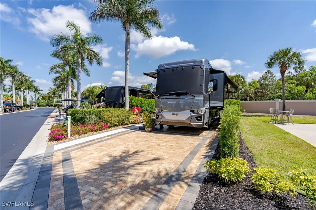 13567 Snook Circle Naples FL 34114