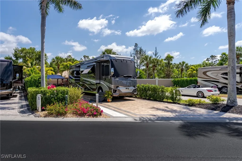 13567 Snook Circle Naples FL 34114