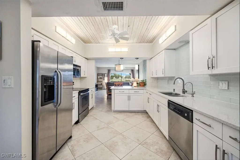 6025 Chardonnay Lane Naples FL 34119
