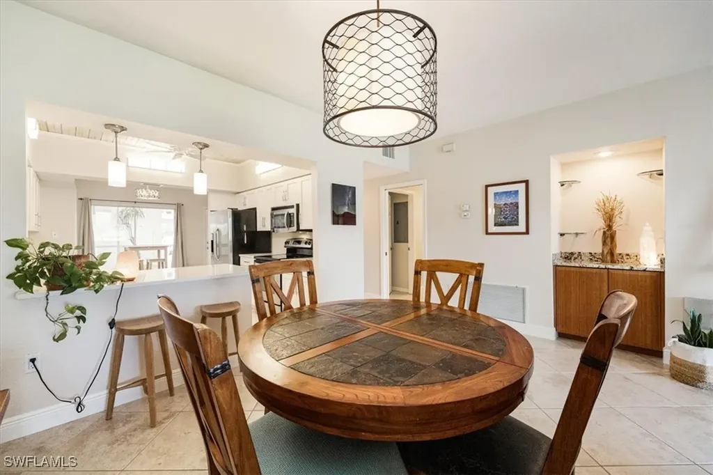 6025 Chardonnay Lane Naples FL 34119