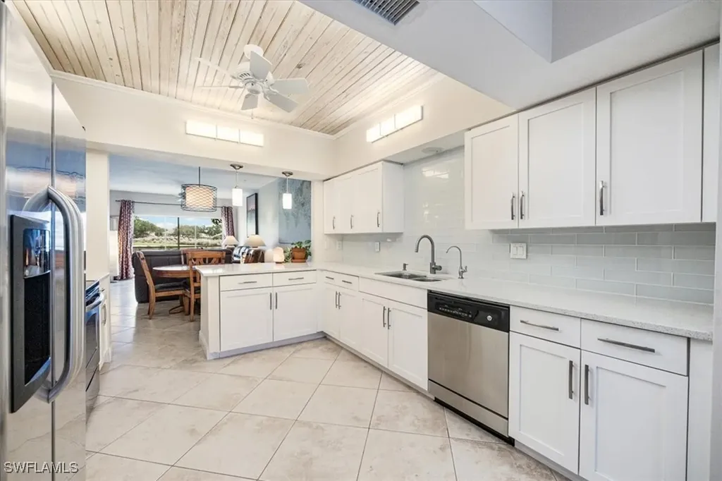 6025 Chardonnay Lane Naples FL 34119