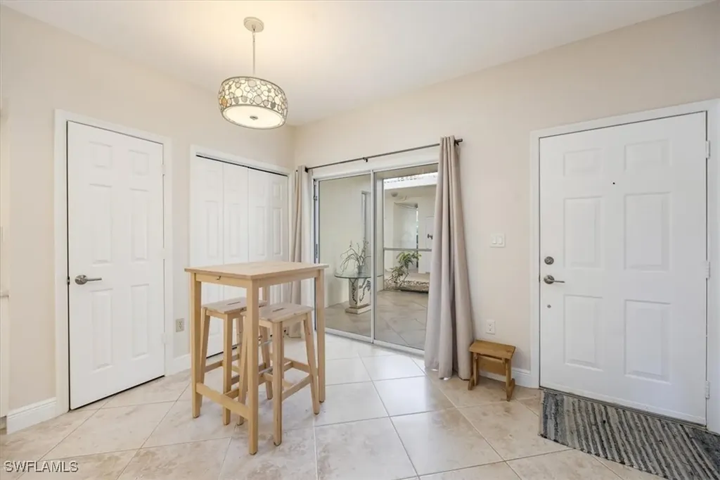 6025 Chardonnay Lane Naples FL 34119