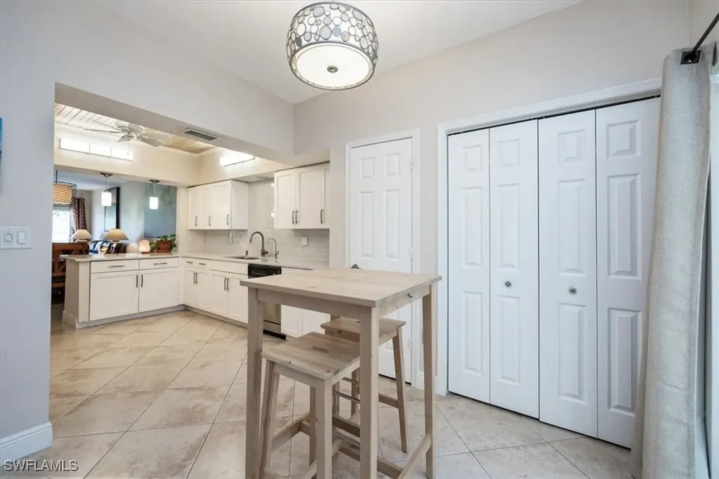 6025 Chardonnay Lane Naples FL 34119