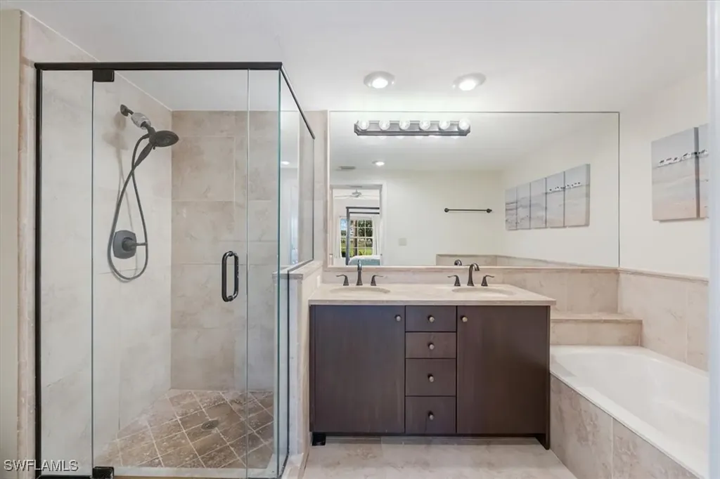 6025 Chardonnay Lane Naples FL 34119