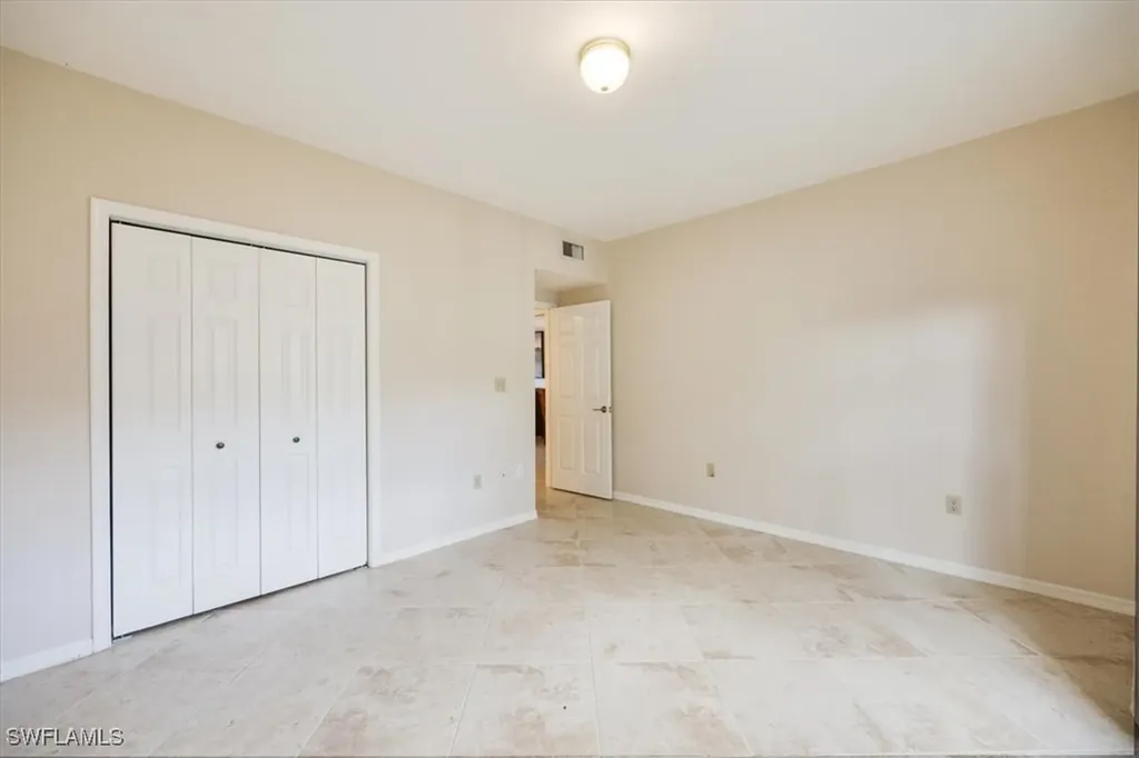 6025 Chardonnay Lane Naples FL 34119