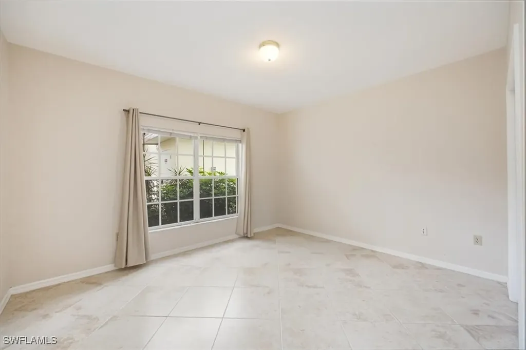 6025 Chardonnay Lane Naples FL 34119
