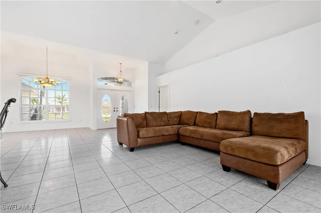 1001 NW 35th Avenue Cape Coral FL 33993
