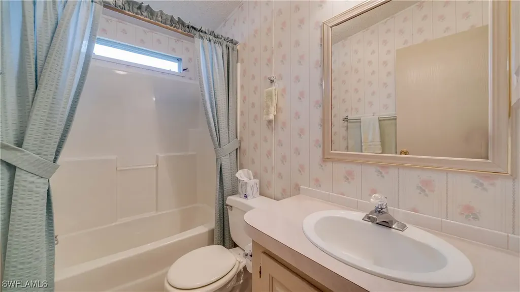 258 Lakeside Drive North Fort Myers FL 33903