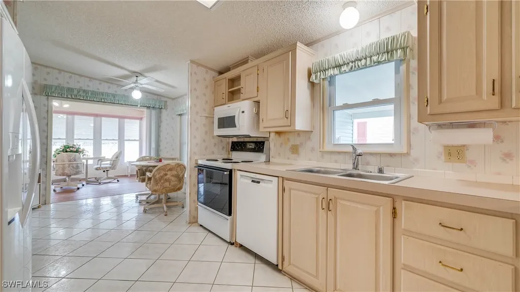 258 Lakeside Drive North Fort Myers FL 33903