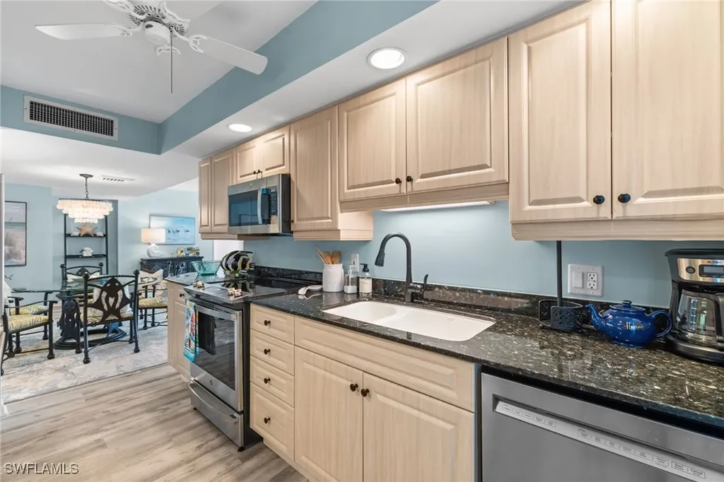 4001 Gulf Shore Boulevard N Naples FL 34103