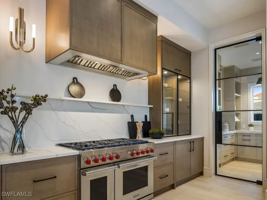 612 Binnacle Drive Naples FL 34103