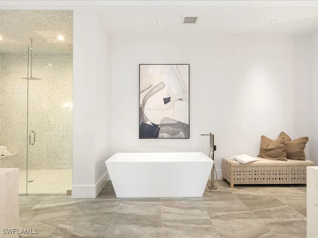 612 Binnacle Drive Naples FL 34103