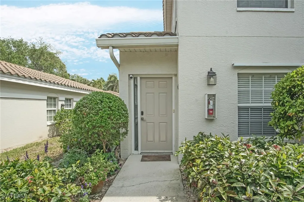 6910 Satinleaf Road N Naples FL 34109