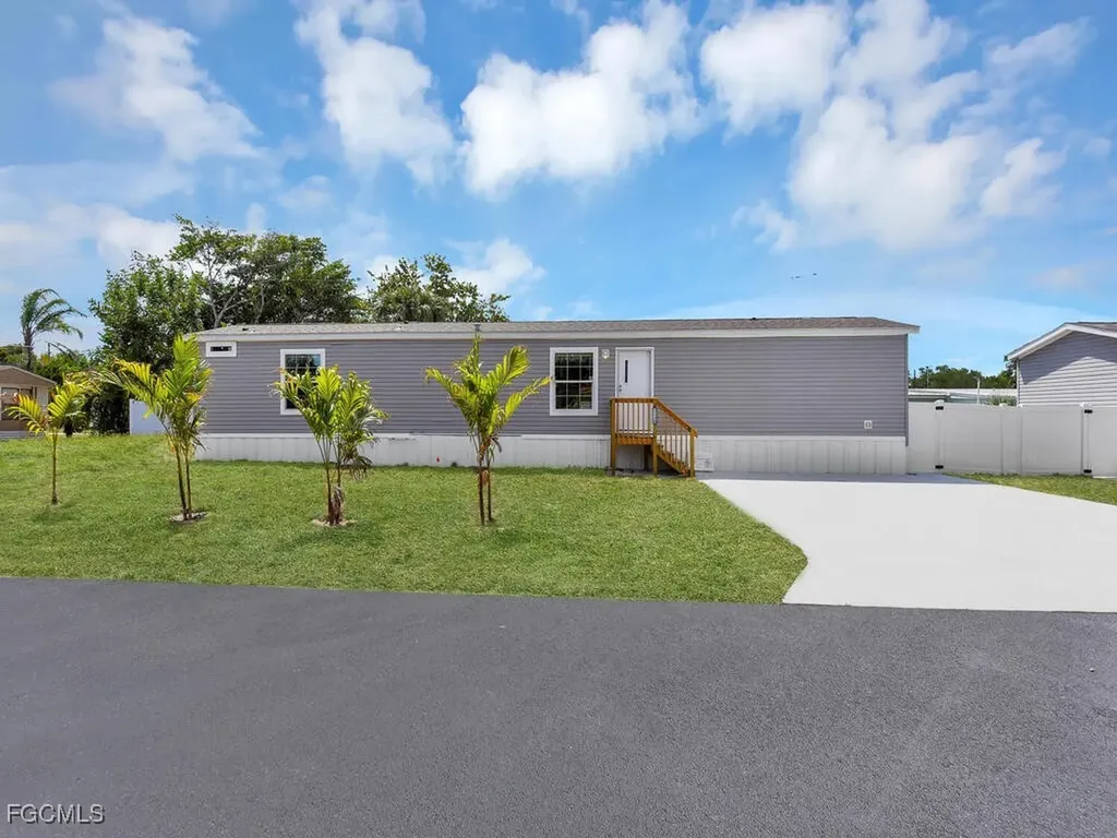 21190 Cypress Park Circle Estero FL 33928