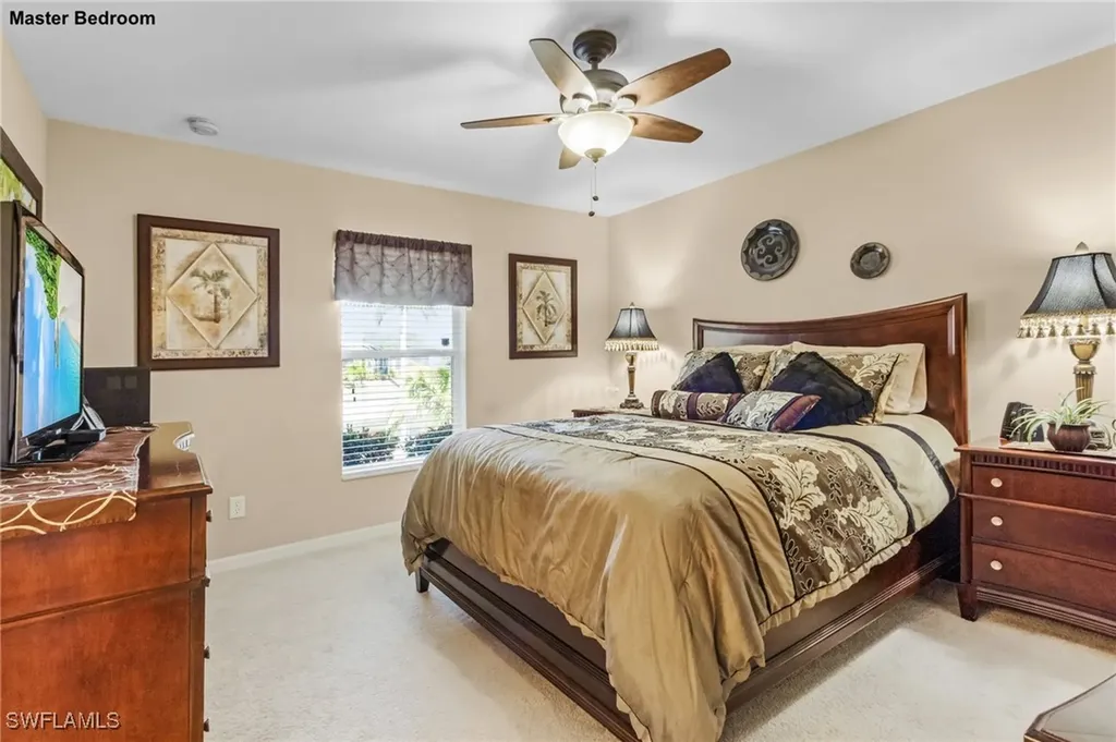924 NE 11th Avenue Cape Coral FL 33909
