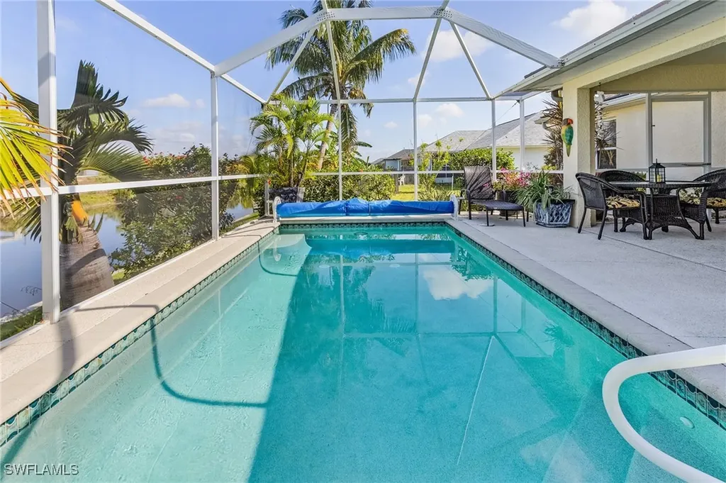 924 NE 11th Avenue Cape Coral FL 33909
