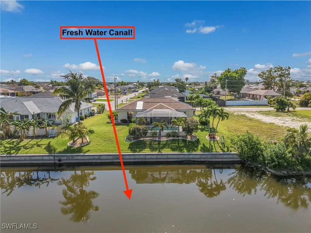 924 NE 11th Avenue Cape Coral FL 33909