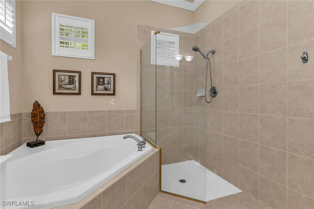 6806 Bent Grass Drive Naples FL 34113