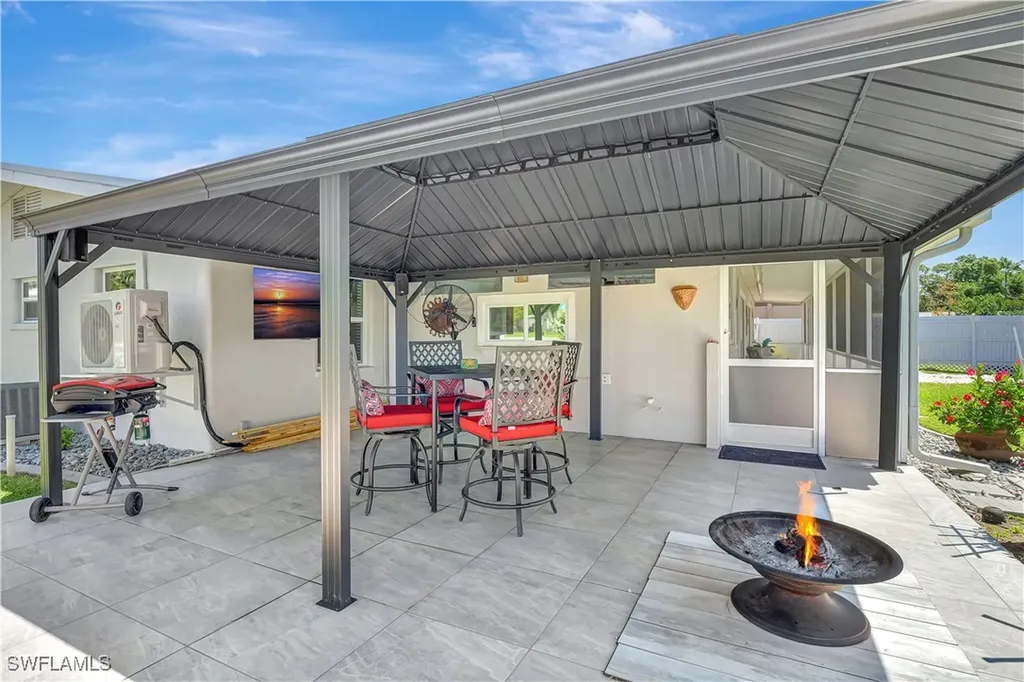 1230 Betmar Boulevard North Fort Myers FL 33903