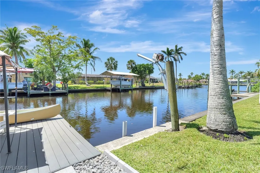 1230 Betmar Boulevard North Fort Myers FL 33903