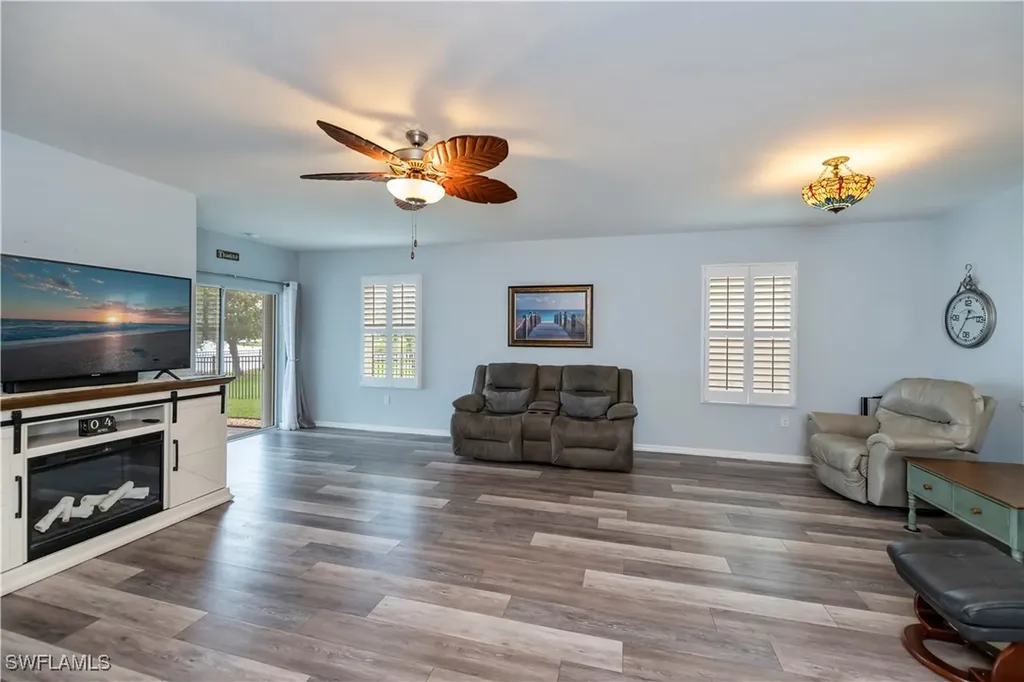 2630 Manzilla Lane Cape Coral FL 33909