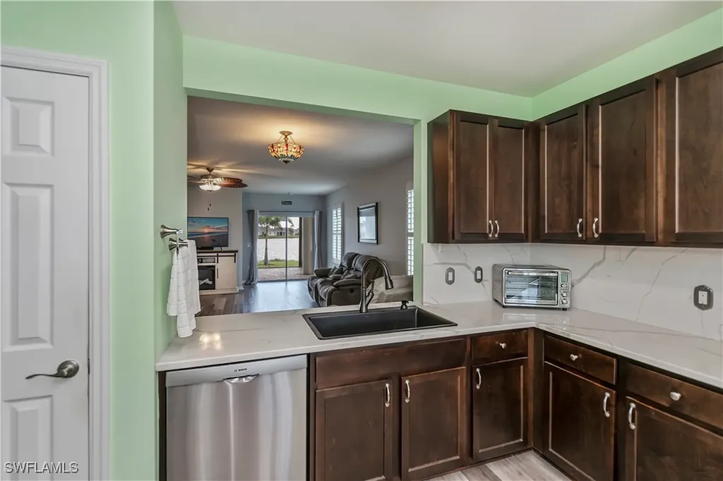2630 Manzilla Lane Cape Coral FL 33909