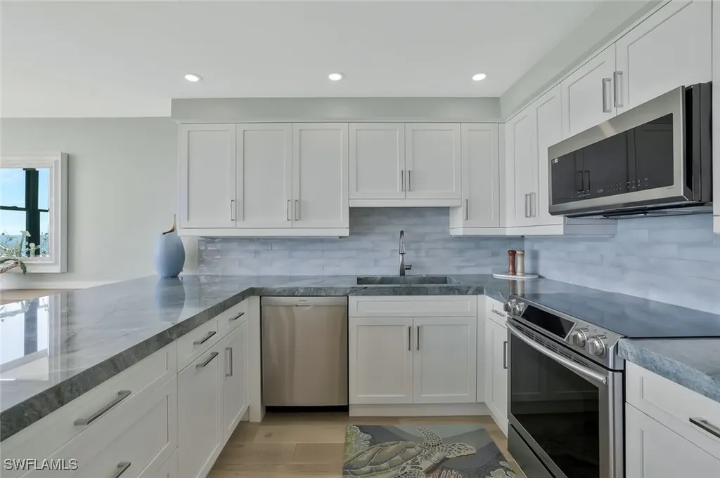 9375 Gulf Shore Drive Naples FL 34108