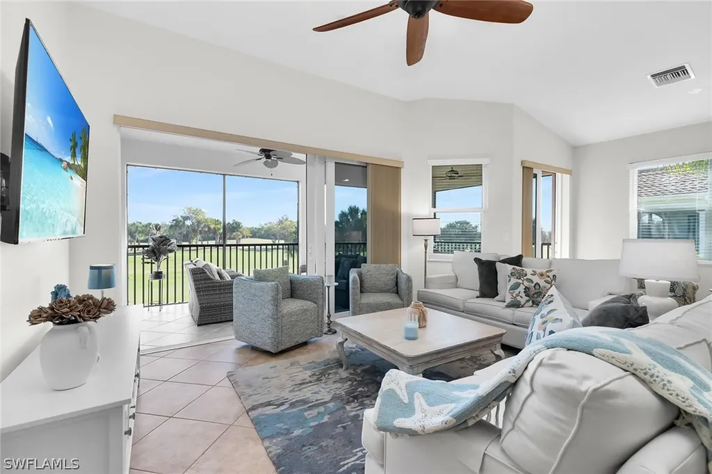 1286 Rialto Way Naples FL 34114